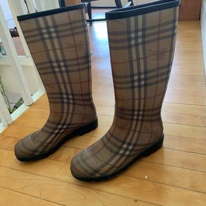 Women’s Burberry rain boots.
